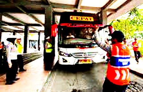 Polresta Solo Bersama Dishub Gelar Ramp Check di Terminal Tirtonadi