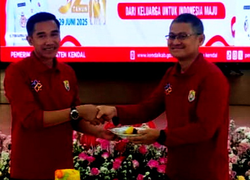 Peringati Harganas Wakil Bupati Kendal Ajak Warga Bangun Keluarga Kuat