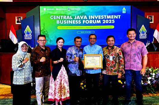 KEK dan Kabupaten Kendal Raih Penghargaan Investasi Tertinggi di Jawa Tengah