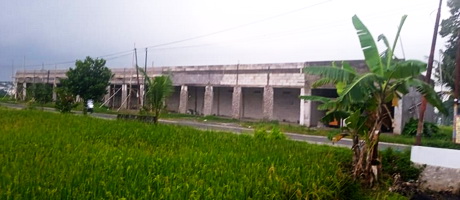 Pembangunan Kios Renteng Dikarangpandan Mangkrak