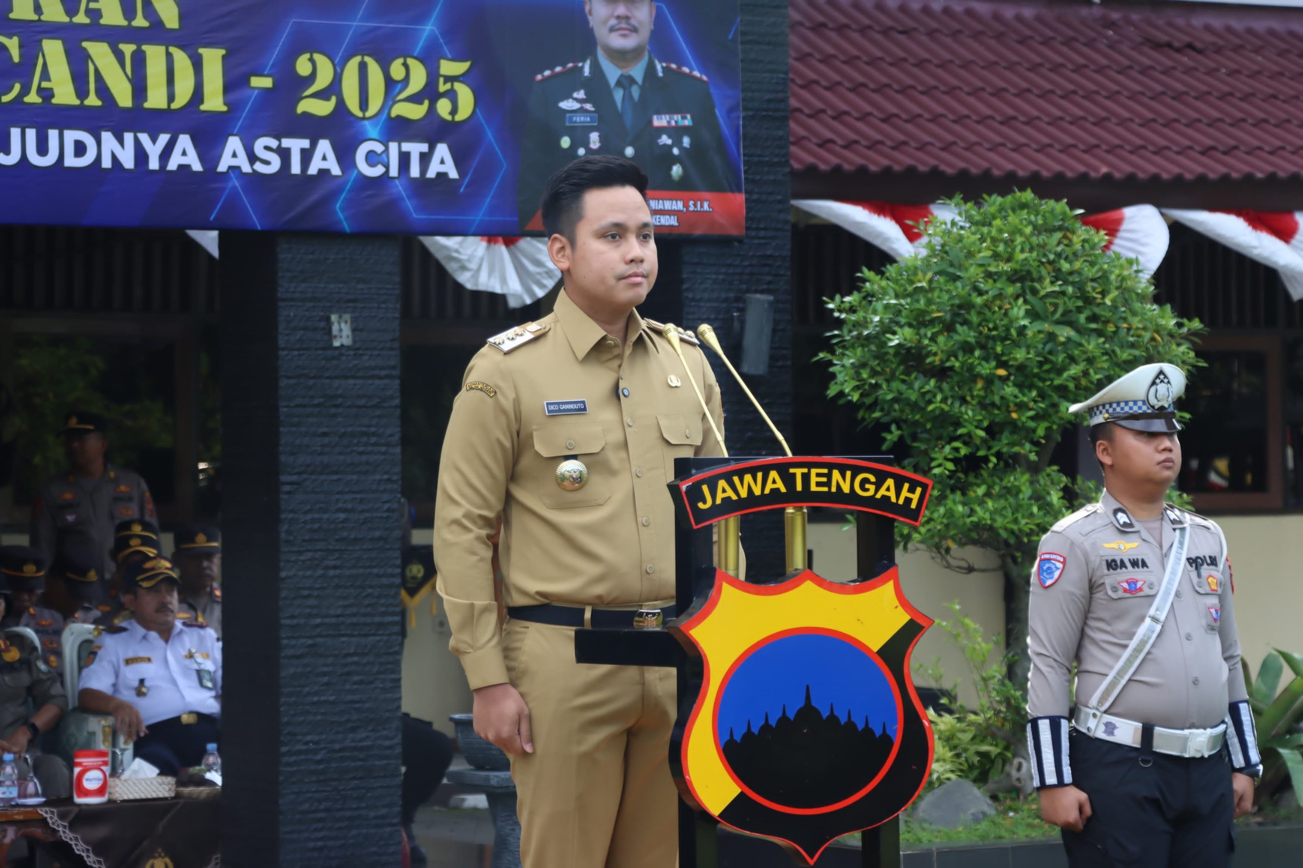 Bupati Kendal Pimpin Apel Gelar Operasi Keselamatan Lalu Lintas Candi 2025 di Mapolres Kendal