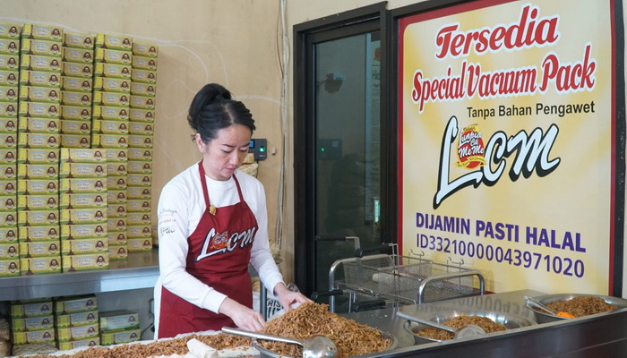 Festival Murah Meriah Lumpia Cik Meme Meriahkan Kemerdekaan RI