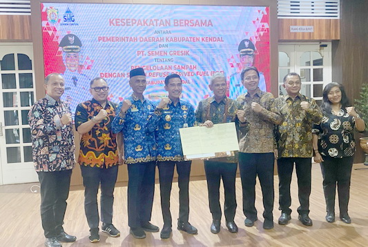 Olah Sampah, Pemkab Kendal MOU Dengan PT Semen Gresik