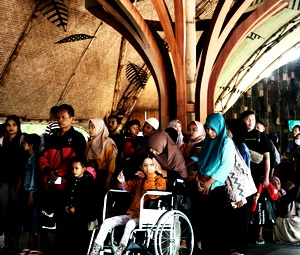 Dengan Gembira Solo Safari bersama Anak-anak Pejuang Gangguan Jantung Peringati Hari Kuda Nil Sedunia