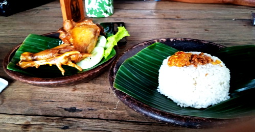 Rumah Makan Ayam Ungkep Kembaran Sidodadi Masaran sangat Mengoda dan Bikin Ketagihan