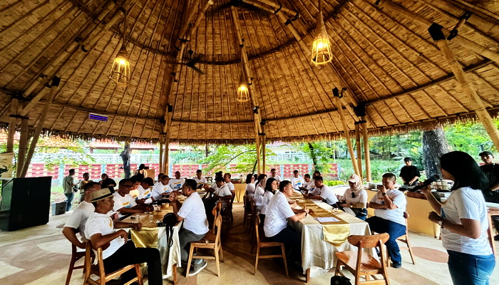 MERIAH !! Rapat Koordinasi PHRI Dengan Pawai Mobil VW Antik Ke Solo Safari