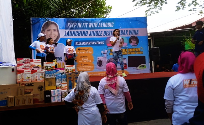 Untung Wina Sukowati mengadakan Senam Sehat  dan Launching Jingle